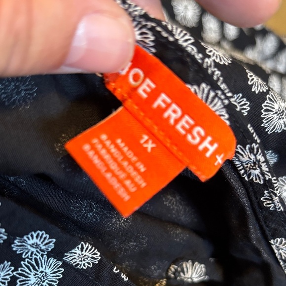 Joe Fresh Black and White Floral Dress - Picture 3 of 4